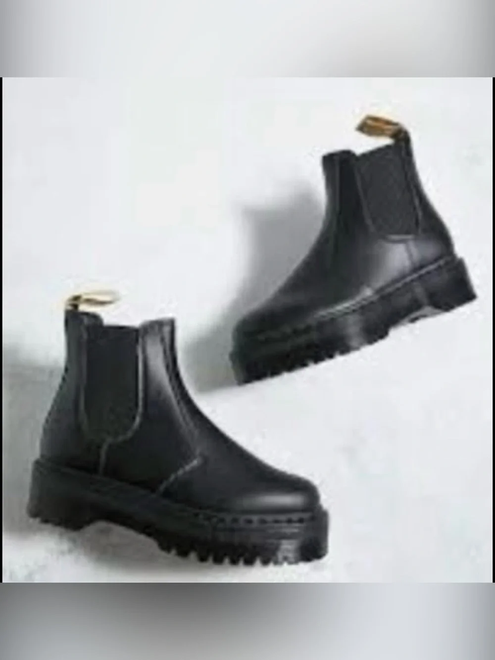 Dr. Marten Unisex Vegan 2976 Platform Chelsea Boots in black, US Size 12 Men/13